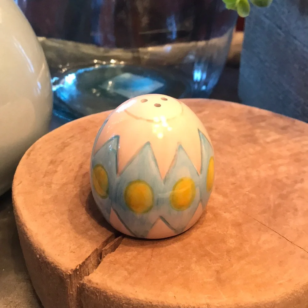 Easter Egg Salt & Pepper Shakers